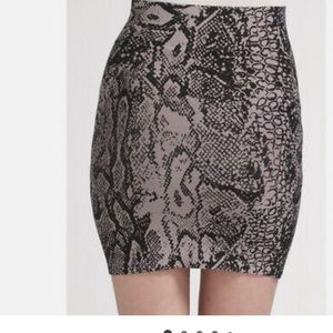 BCBGMAXAZRIA power skirt / mini skirt snakeskin print